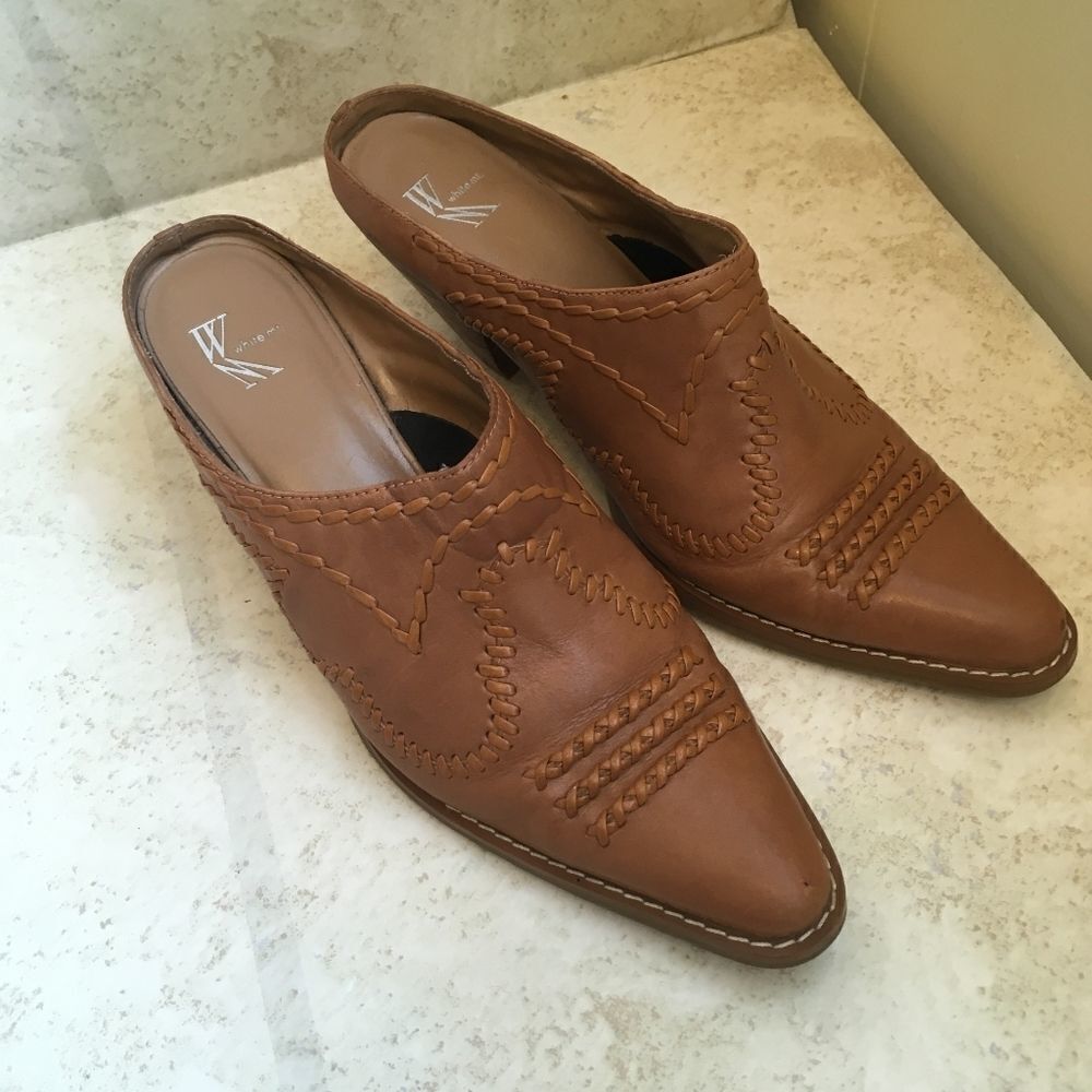 WHITE MOUNTAIN BRONCO TOOLED LEATHER MULES